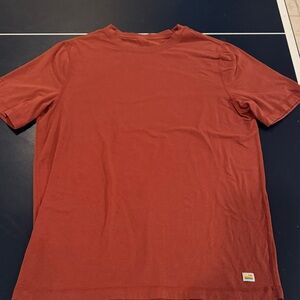 Vuori T shirt. Men’s M. Soft.